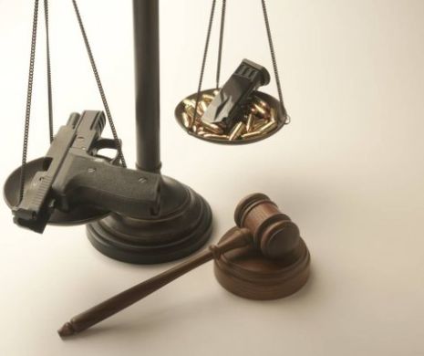 Apărarea Națională, lăsată la mâna Justiției. Editorial de Marius Bâtcă