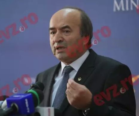LOVITURĂ grea pentru Toader. I se anunță DEBARCAREA de la Ministerul Justiției. Informații de ULTIMĂ ORĂ
