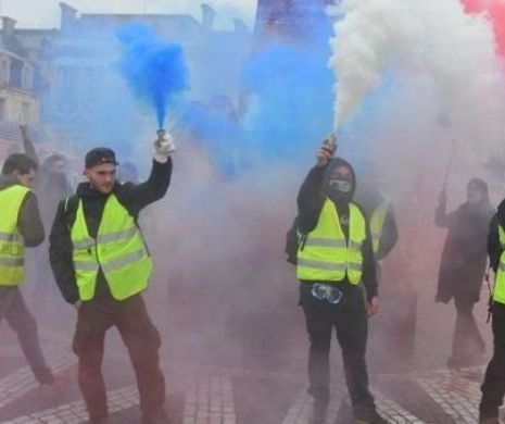 Mișcarea „Vestele galbene” a scos în stradă 22.000 de persoane. În Paris, 22 de manifestanți au fost reținuți