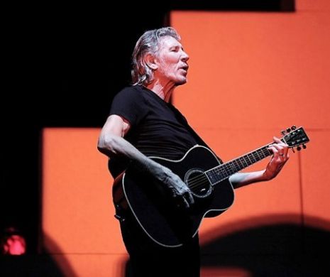 Roger Waters prezintă showul "The Wall" la zidul dintre SUA şi Mexic
