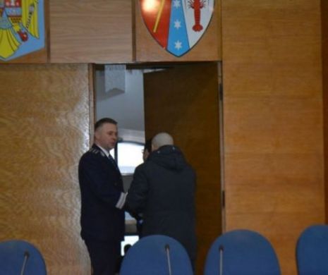 Scandal monstru între prefect și un membru al Autorității de Ordine Publică. Miza: locurile de parcare