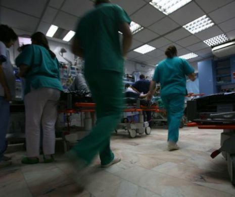 Polițiștii, în alertă! Pacient cu COVID-19, fugit din spital