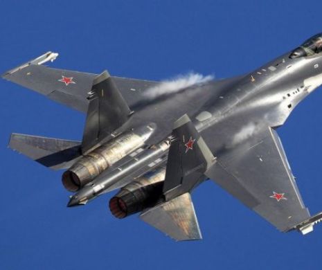 TRAGEDIE aviatică. Două avioane de luptă s-au ciocnit în aer