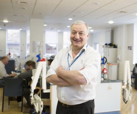 TRAGEDIE în LUMEA MEDICALĂ! Expert în domeniul cancerului, decedat după un VACCIN BANAL