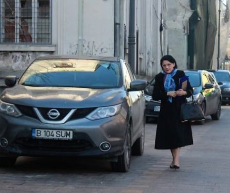 VESTE BUNĂ de la Ecaterina Andronescu. MICROBUZE ȘCOLARE, din acest an, pentru elevii NAVETIȘTI
