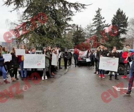 Asociația Elevilor din Constanța a pierdut procesul cu CJC pentru subvenționarea transportului județean. Elevii atacă decizia instanței