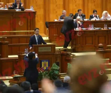 BREAKING NEWS. CREȘTE ALOCAȚIA. Ce SUMĂ vor primi în acest an COPIII