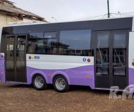 De neimaginat ce a putut să facă o femeie într-un autobuz. În final, a fost chemată poliția I VIDEO