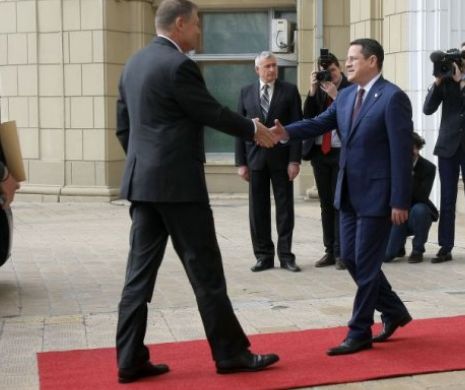 Guvernul recompensează Serviciile cu un buget supradimensionat. Opoziția aplaudă