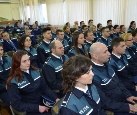 Modificări la salariile poliţiştilor. Majorări funcţie de gradul profesional