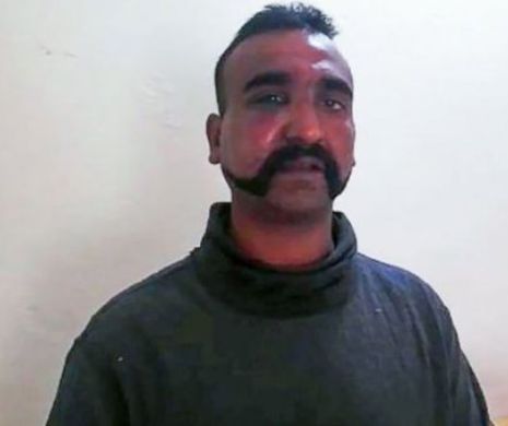 Pakistanezii sunt gata să fluture drapelul păcii. Aceștia au anunțat că-l vor elibera pe pilotul indian.VIDEO