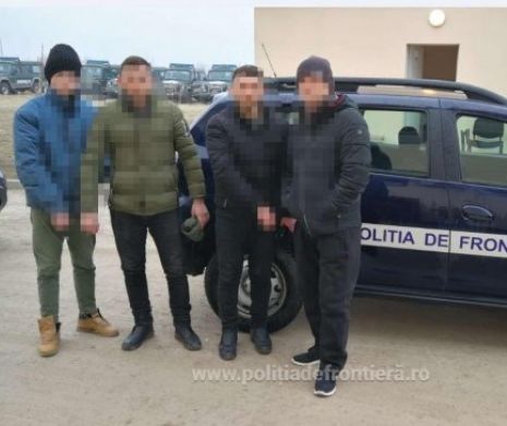 Patru cetăţeni din Kosovo, opriţi la frontieră