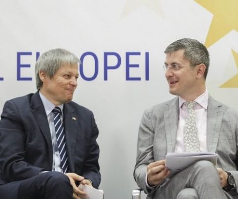 REVOLTĂ în USR. Val de CRITICI la ADRESA liderului PLUS. „Ne-a arătat Cioloş pisica neagră. Manual BASIC de MANIPULARE”