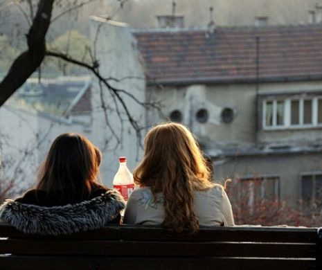 Românce JUDECATE în Italia pentru că făceau amor pe bani cu un general de 90 de ani