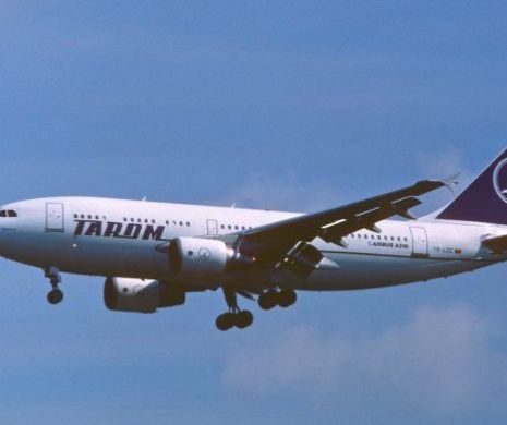 Scandal URIAŞ la TAROM. Mecanicii au oprit lucrul. Care este miza
