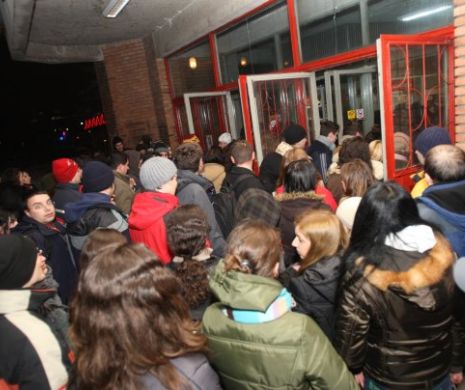 SINUCIDERE la METROU. Stația Apărătorii Patriei este PARALIZATĂ