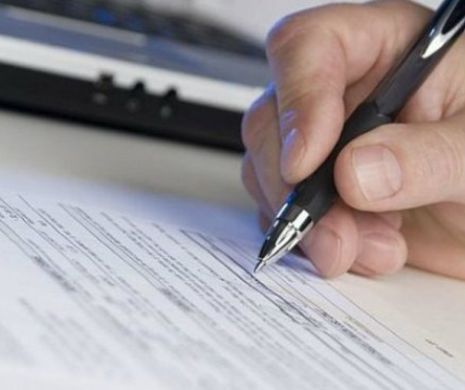 VEȘTI EXCELENTE pentru STUDENȚI. Va fi PROPUS un PROIECT de LEGE care îi va face să scoată mai PUȚINI bani din BUZUNAR. Breaking news