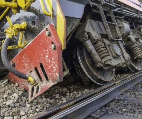 ALERTĂ. Tren deraiat în stația Săvârșin. Circulația este întreruptă. Ce a provocat accidentul