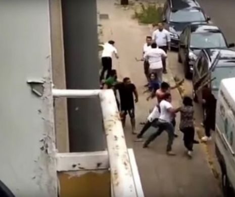 Averea le-a luat mințile. Zeci de romi s-au încăierat în fața spitalului