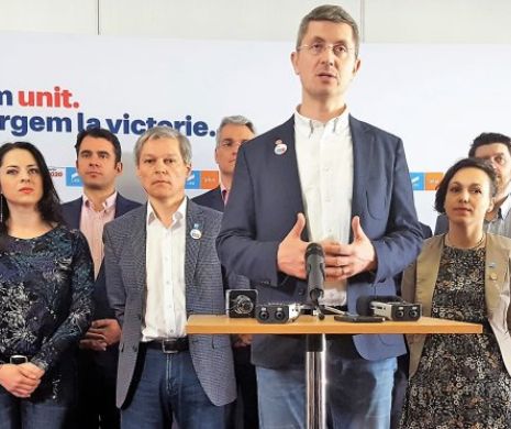 Controversata propunere a USR nu este o premieră. Cine a mai avut ideea de a pedepsi drastic promovarea ideilor comuniste