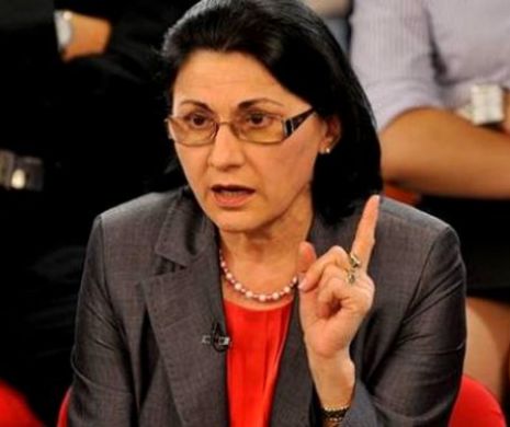 O nouă iniţiaţivă a ministrului Educaţiei. Uniforme pentru elevi. „Se poate modifica legea să devină obligatorie”