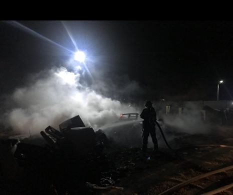 O țigară aruncată la întâmplare a produs un incendiu devastator