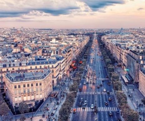 Panică în Disneyland Paris. Oamenii s-au călcat în picioare, de frica unor bombe. În realitate, zgomotele puternice au provenit de la cutotul altceva