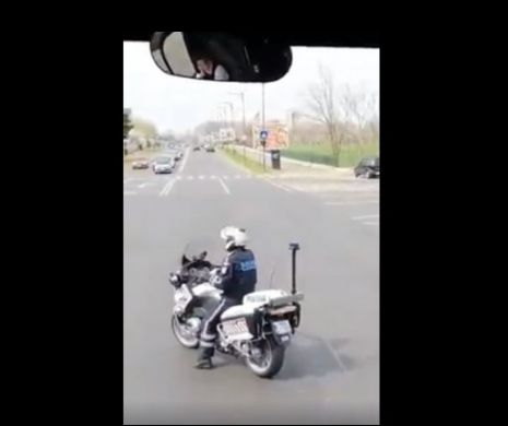 Poliţistul fericit din faţa Casei Poporului. „Când iubești ceea ce faci, nu simți niciodată că muncești!”