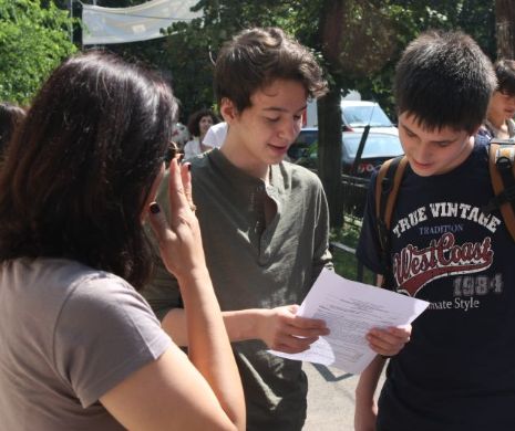 Rezultate simulare evaluarea națională 2019. Elevii, în corzi. Când se vor afișa rezultatele