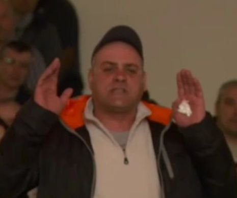 Scandal la conferința PSD. Un protestatar furios a intrat peste liderii partidului