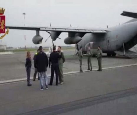 13 români condamnați în Italia pentru crimă, viol și trafic de persoane au fost repatriați în țară. Toader:  „Noroc că nu erau mai mulți”