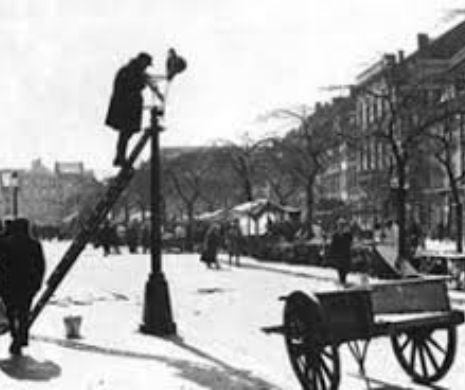 30 aprilie – ziua când s-a făcut lumină în București