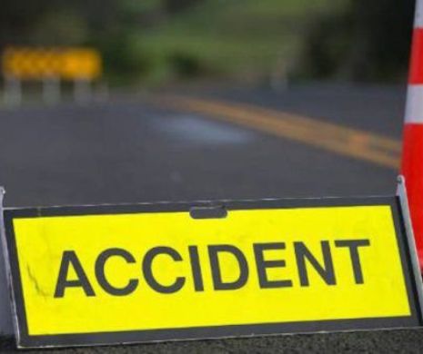 Accident cu mașina primăriei. Bolidul a fost distrus complet