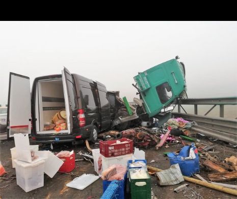 Accident cu patru răniți pe Autostrada Soarelui. Trafic blocat