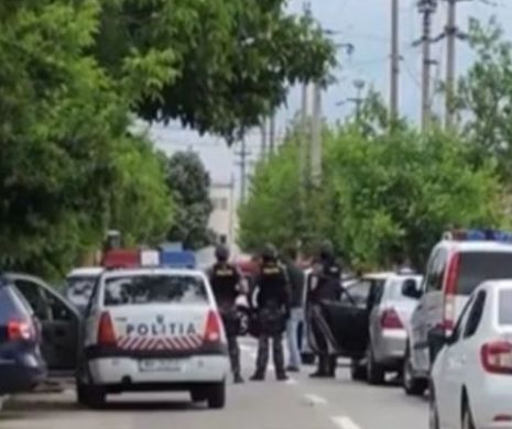 Cafteală de Paște în centrul Buzăului cu farfurii, cartofi, pumni și picioare. De la ce a pornit gâlceava bandelor de țigani