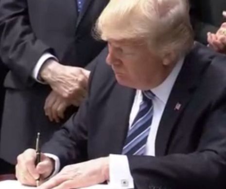 Decizie radicala luata de Trump, acesta a decis sa-l concedieze pe șeful serviciilor secrete. Breaking News