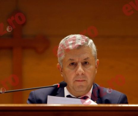Haos la dezbaterile din Camera Deputaților. Comisia de la Veneția, așteptată cu Codurile în băț