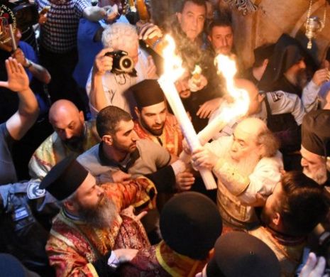 Hristos a Înviat! Sfânta Lumină s-a pogorât în Biserica Sfântului Mormânt