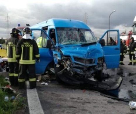 Microbuz cu români spulberat în Italia