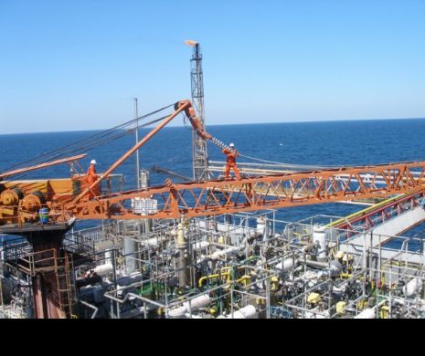 Rig Service își umilește angajații. Ce strategie a pus la cale pentru a amâna semnarea contractelor de muncă