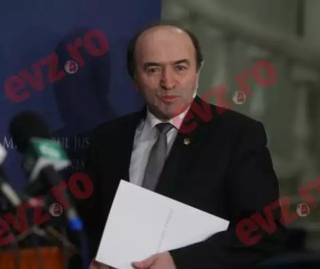Toader este atacat din toate părțile: „Care practic nu ştiu decât să blocheze”