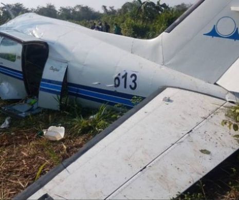 Accident aviatic! Un avion s-a prăbușit la Ploiești. În ce stare se află pilotul