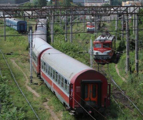 CFR suplimentează trenurile când vine Papa Francisc
