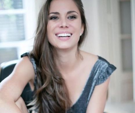 Ex Miss Univers, găsită moartă într-o cameră de hotel. Avea un un laţ în jurul gâtului