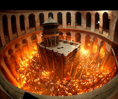 Fecioara cu piatra de gât