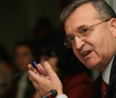 Fostul negociator șef al României cu UE, Vasile Puşcaş: „E nevoie de o refondare sănătoasă a Uniunii Europene. Liderii de acum se comportă ca în secolul XIX”