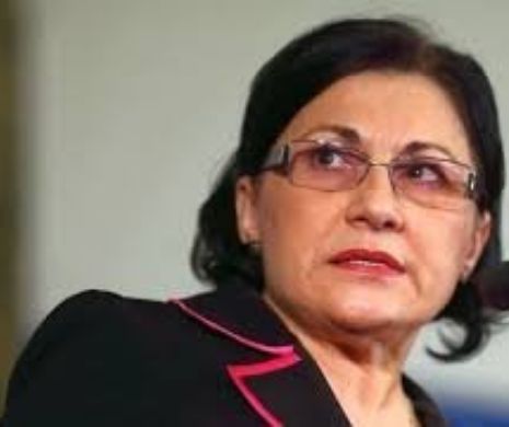 Ministrul Educației, acuzat că înlacă legea. A modificat datele de admitere la liceu