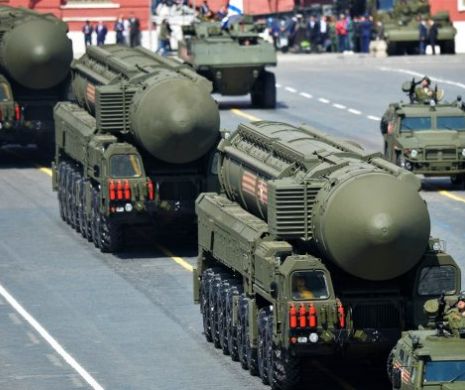 Rusia a scos armata pe stradă! Zeci de mii de militari lângă Kremlin