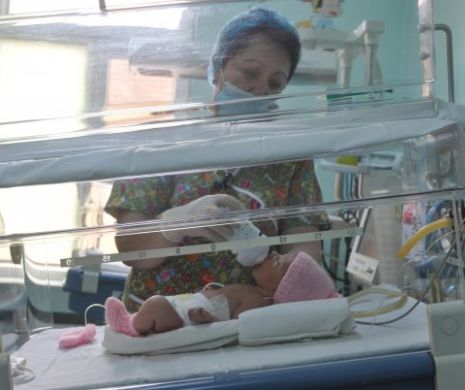 Salvați Copiii dotează maternitățile din Regiunea Vest