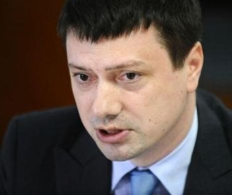 Scandal cu plagiat la Universitatea București. I-au retras titlul de doctor